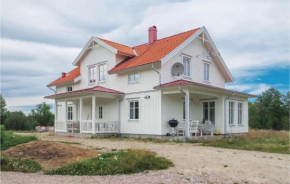 4 Bedroom Beautiful Home In Gnosjö